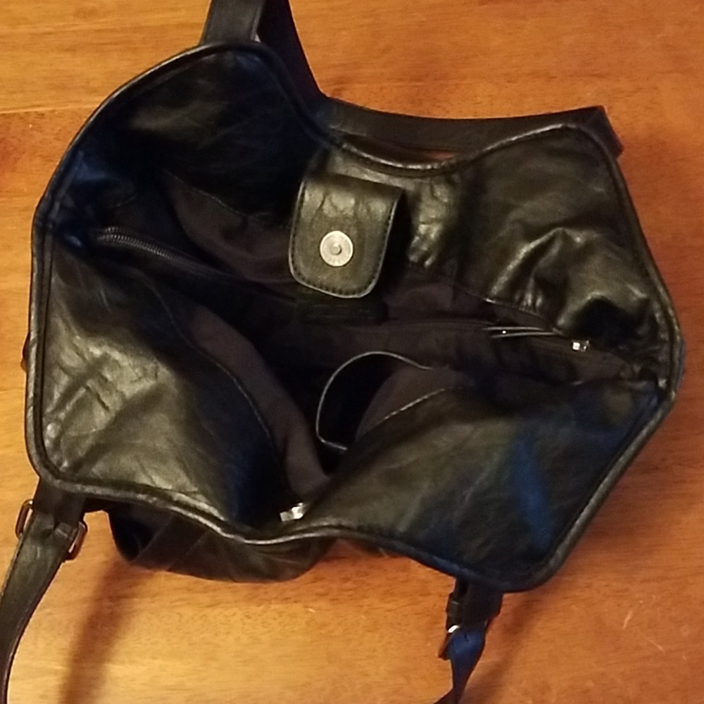 Slouchy black hobo bag - Picture 2 of 4